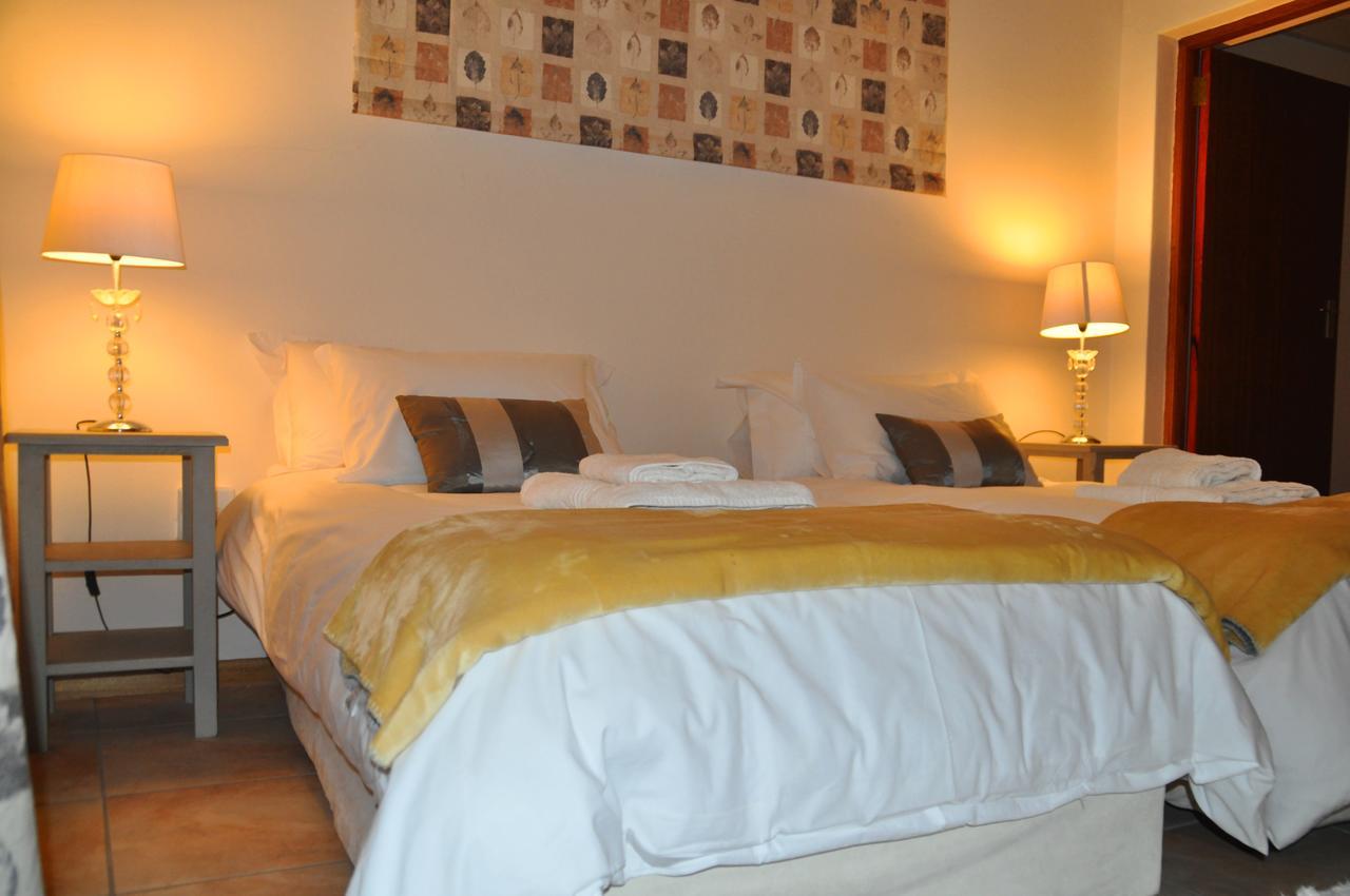 Clan Court Guesthouse Clanwilliam Bagian luar foto
