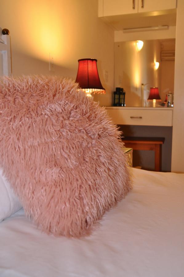 Clan Court Guesthouse Clanwilliam Bagian luar foto